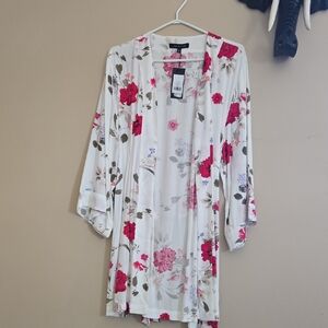 Dynamite White and Red Floral Kimono Top